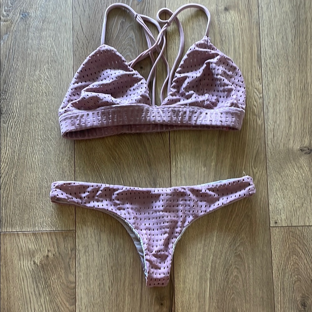 Acacia swim